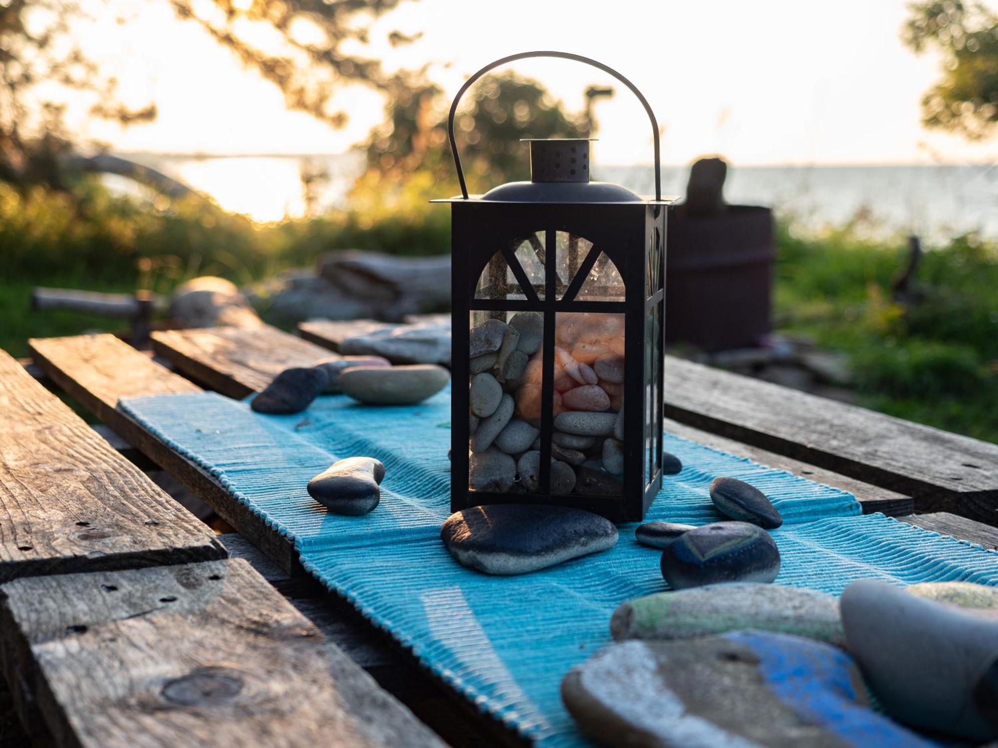 Mereaeaere Glamping Ja Rannamaja Liimala Exterior photo
