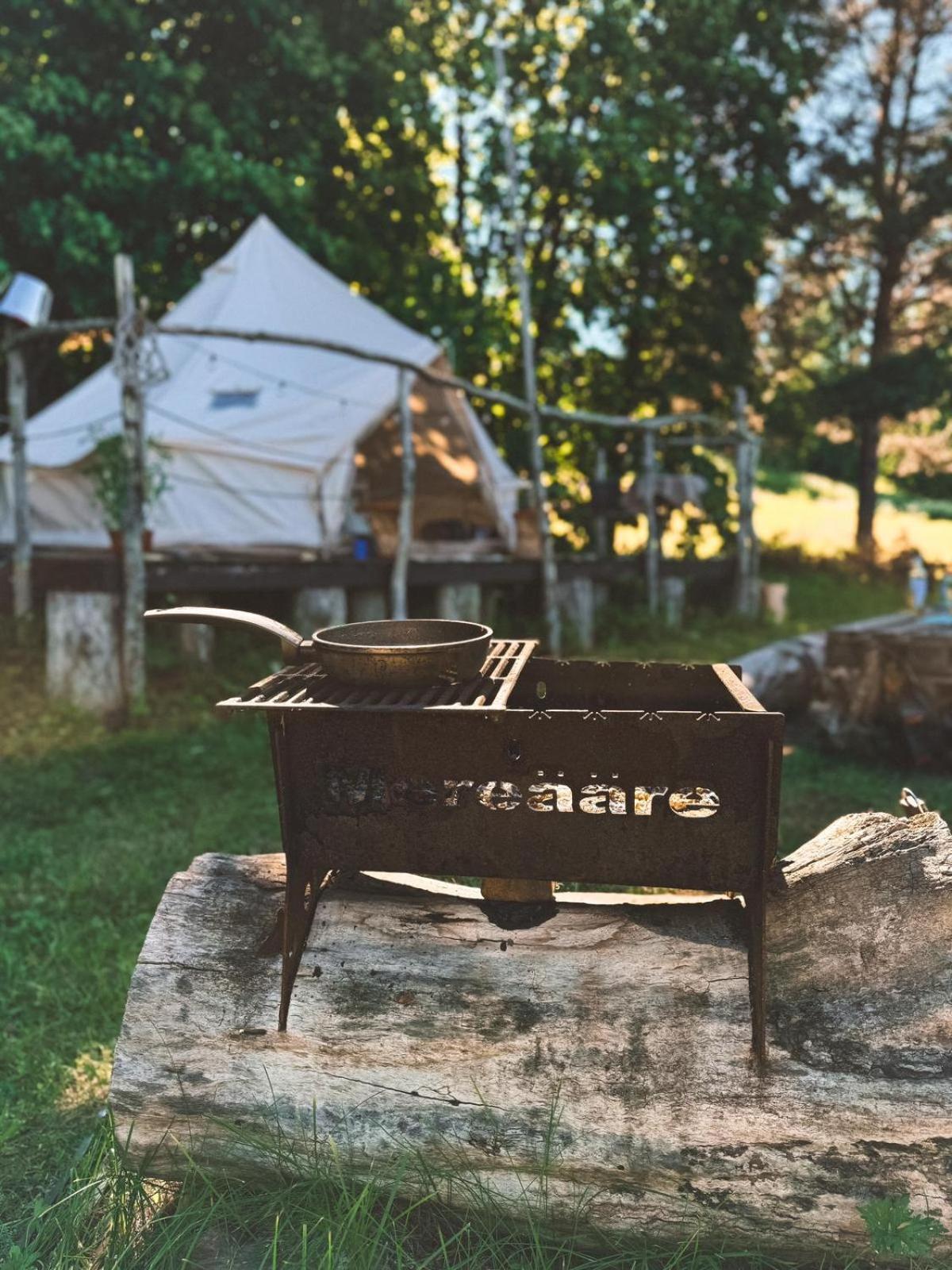 Mereaeaere Glamping Ja Rannamaja Liimala Exterior photo