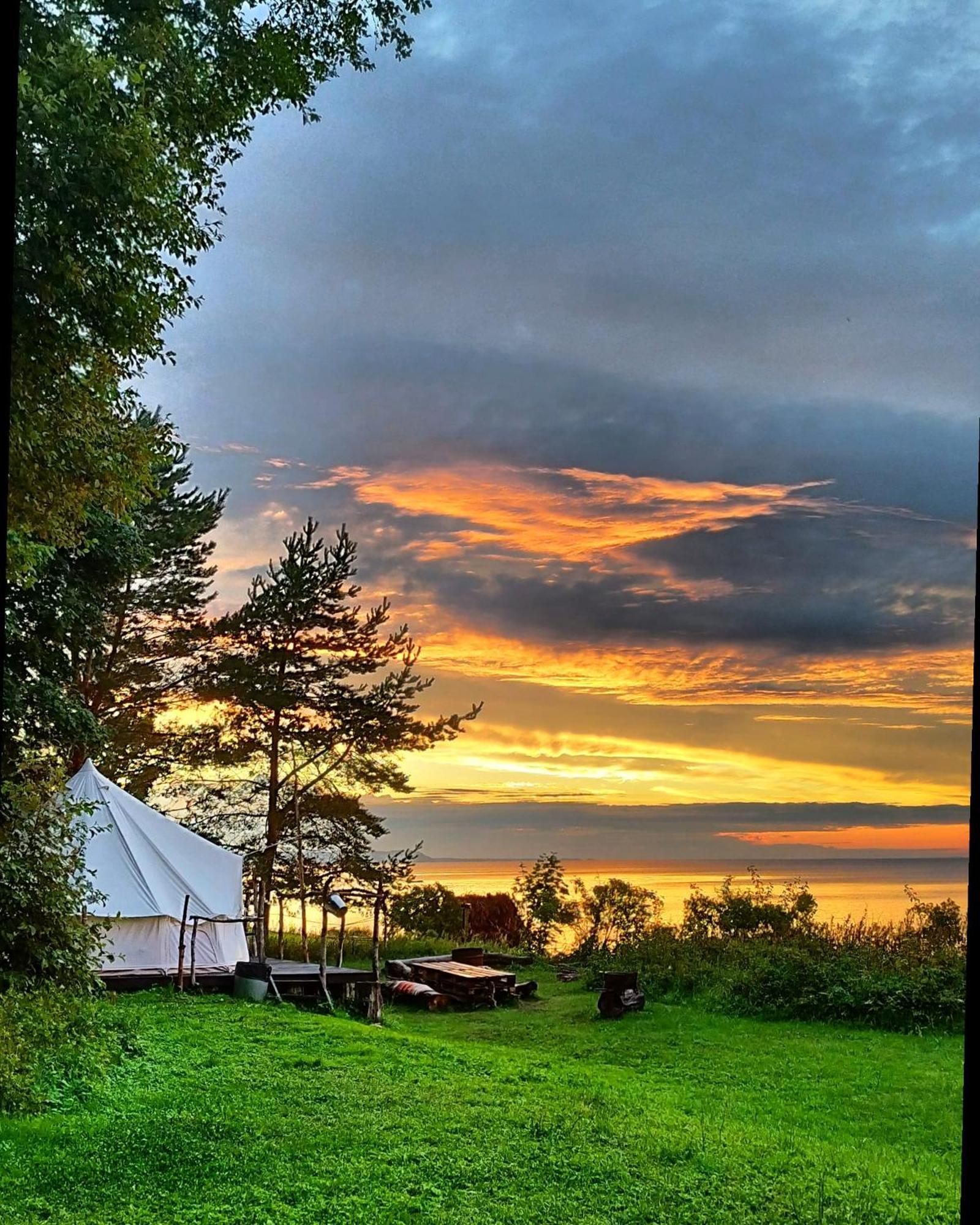 Mereaeaere Glamping Ja Rannamaja Liimala Exterior photo